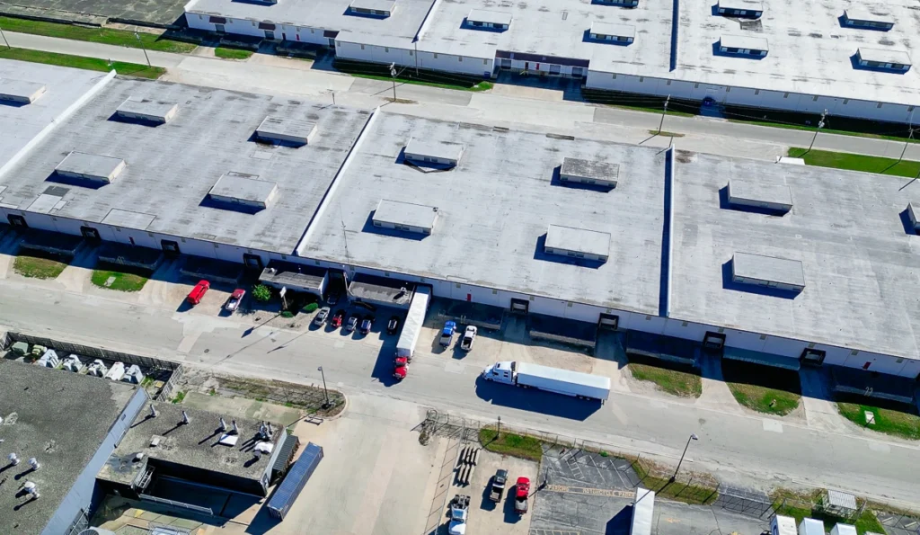 Midwest 3PL warehouse in Indiana with loading docks and truck bays for logistics and distribution operations